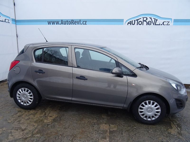 Opel Corsa (2014) 1.2i,63kW,1majČR,S.kniha,klima - fotka 5 z 21