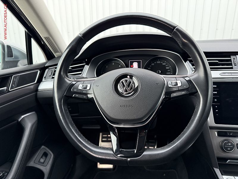 Volkswagen Passat (2018) 2.0TDI, ČR, Alltrack, DSG - fotka 12 z 22