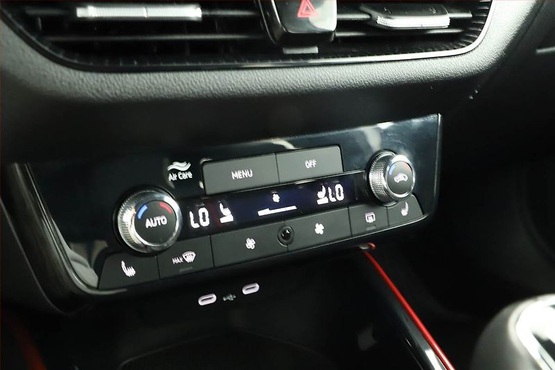 Škoda Fabia (2025) 1.0 TSI, MONTE CARLO, KEYLESS - fotka 12 z 15