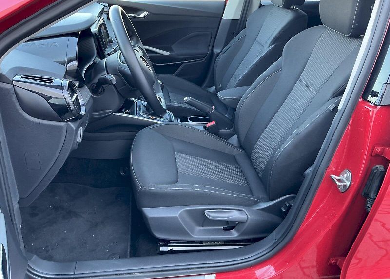 Škoda Fabia (2024) 1.0 TSI Top Selection - fotka 29 z 33