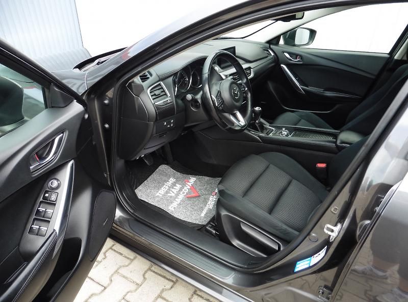 Mazda 6 Wagon 2.0 Sky-G 165k M/T Revol - fotka 10 z 19