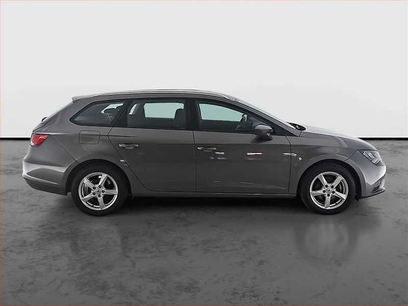 Seat Leon (2016) 1.6 TDI, Tempomat - fotka 6 z 17