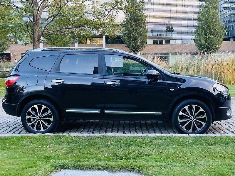 Nissan Qashqai 2.0i +2 MAN 1MAJ TAŽNÉ KAMERA - fotka 11 z 46