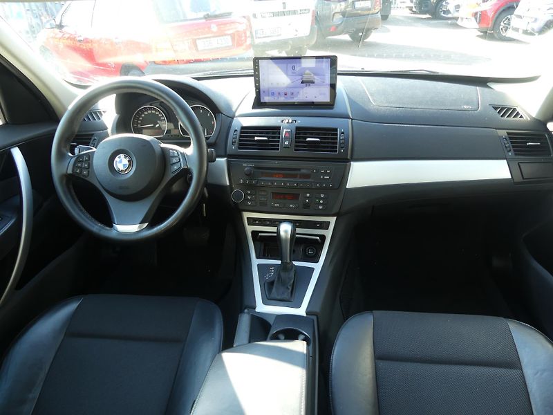 BMW X3 (2008) 2,0 d X-drive - fotka 11 z 20