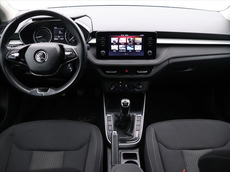 Škoda Fabia 1.0 TSI 70kW Style CZ DPH - fotka 28 z 36