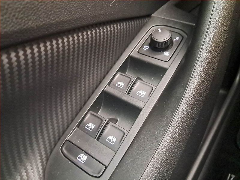 Škoda Scala (2024) Monte Carlo 1.0 TSI - fotka 18 z 20