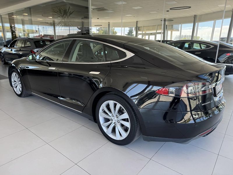 Tesla Model S 90D AWD*CCS*Vzduch - fotka 7 z 31