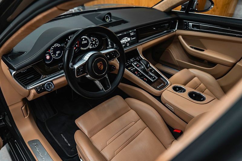 Porsche Panamera Turbo S E-hybrid, SportDesign, - fotka 17 z 25