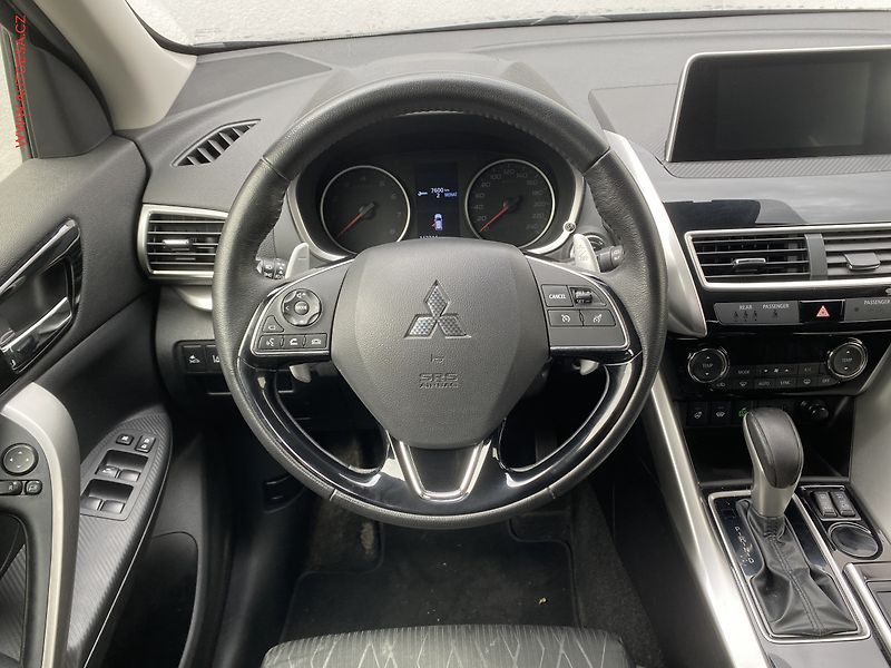 Mitsubishi Eclipse Cross (2018) 1.5T-MiVEC 2WD, Edition, AT - fotka 11 z 18