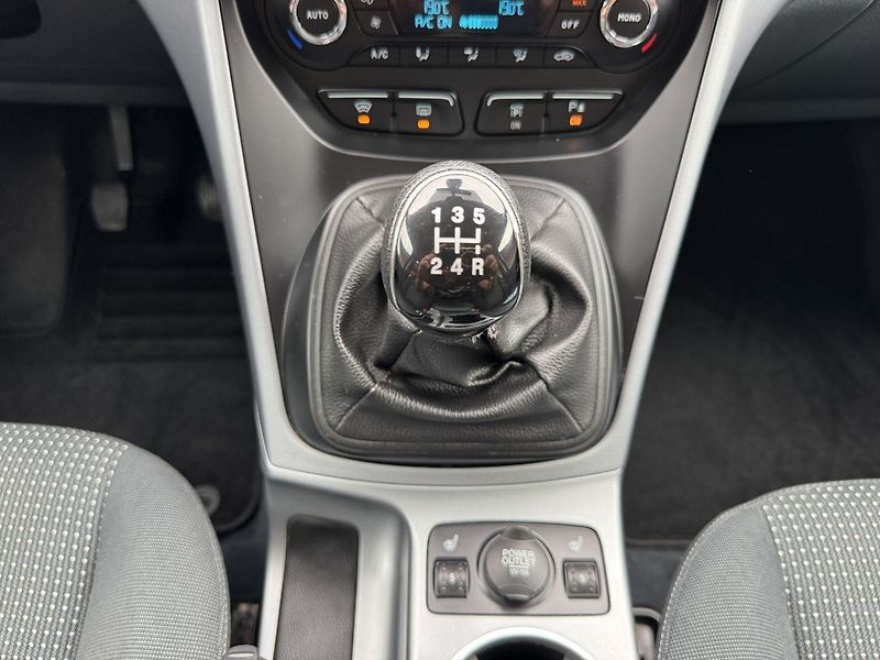 Ford C-MAX (2010) 1.6i Ti-VCT Digi Klima Výhřevy - fotka 9 z 44