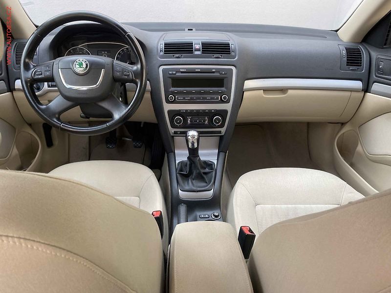 Škoda Octavia (2009) 1.4 TSi, 1.maj,ČR, AAC - fotka 8 z 15