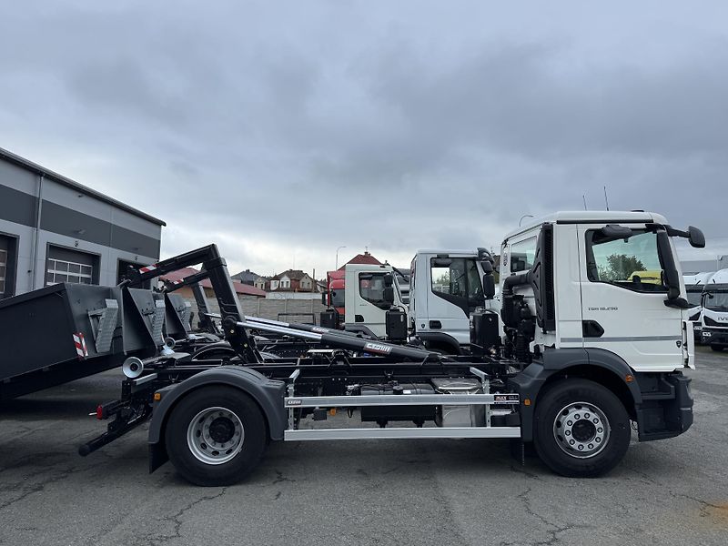 Iveco Eurocargo (2026) 3ZNAČKY nových vozidel-SKLADEM - fotka 4 z 12