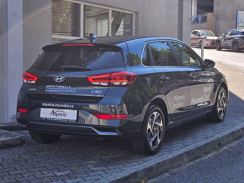Hyundai i30 1,0 T-GDi 84kW, Style, 1.maj. - fotka 5 z 34