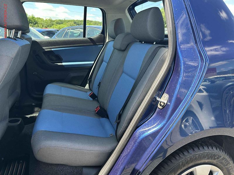 Škoda Fabia (2008) 1.2 12V, 1.maj,ČR, servis - fotka 10 z 13