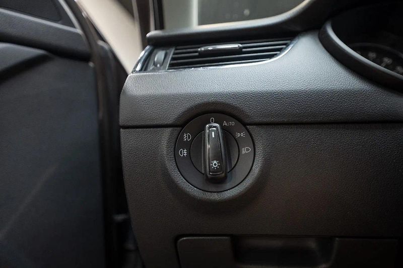 Škoda Octavia 2.0 TDI 110 kW 4x4 - fotka 27 z 34