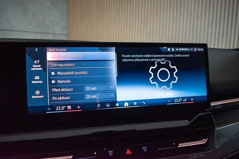 BMW Řada 5 540d xDrive ///M*HK*ČR*ZÁRUKA - fotka 35 z 58