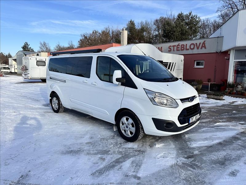 Ford Tourneo Custom 2,0 Obytná úprava TDCi L2H1 - fotka 2 z 15