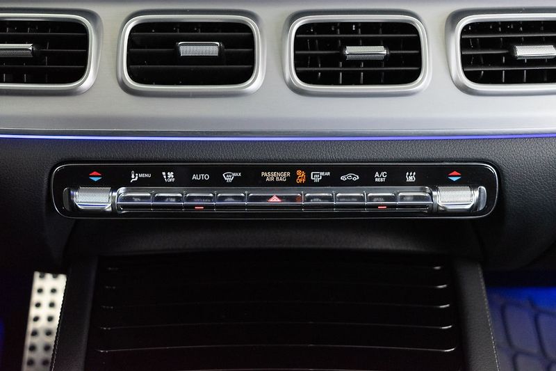 Mercedes-Benz GLE 400d 4M REZERVACE - fotka 27 z 51