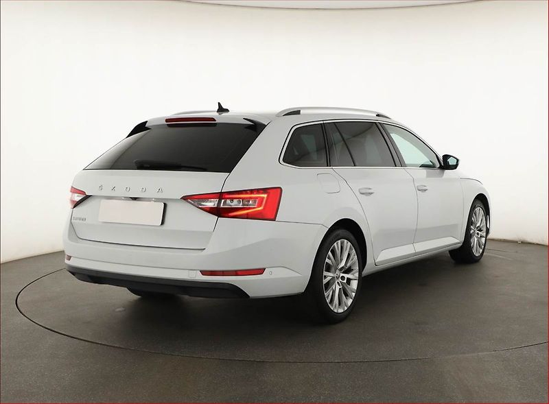 Škoda Superb (2021) iV 1.4 TSI PHEV, Automat, Navi - fotka 5 z 20
