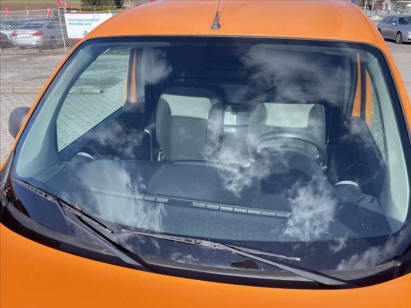 Renault Kangoo 1,5 DCi 55kw CZ DPH 1maj. 12x - fotka 31 z 32