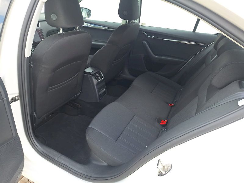 Škoda Octavia (2018) 1.6 TDI / 85 kW / 5MP / Style - fotka 27 z 30