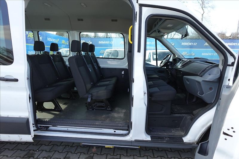 Ford Transit 2,0 TDCi  L3H2 9MÍST KLIMA SER - fotka 14 z 39