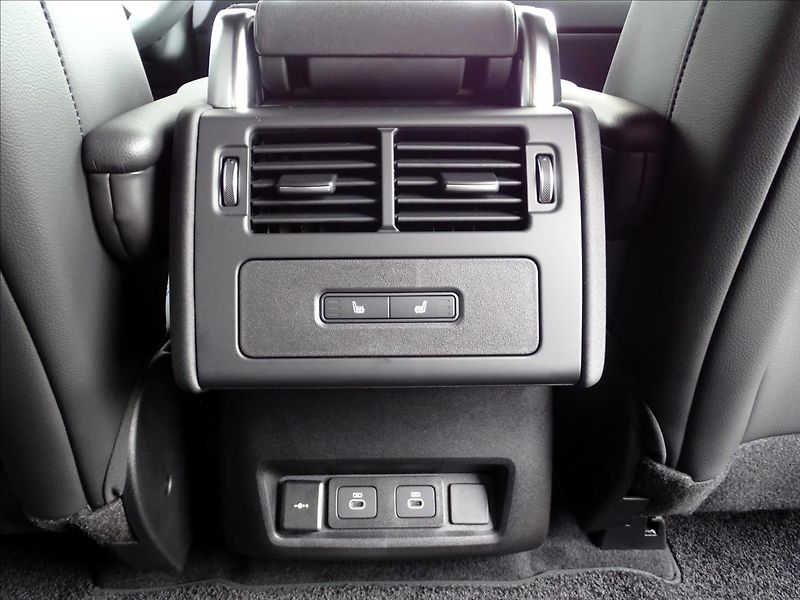 Land Rover Discovery (2026) 3,0 D250 S AWD* - fotka 22 z 27