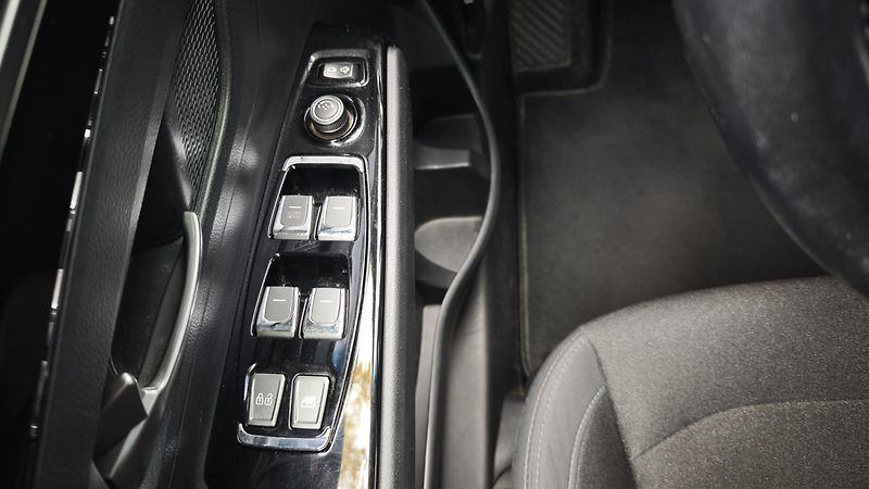 SsangYong Korando (2021) 1,5 120 kW, AT, DPH, ČR,1.maj. - fotka 29 z 40