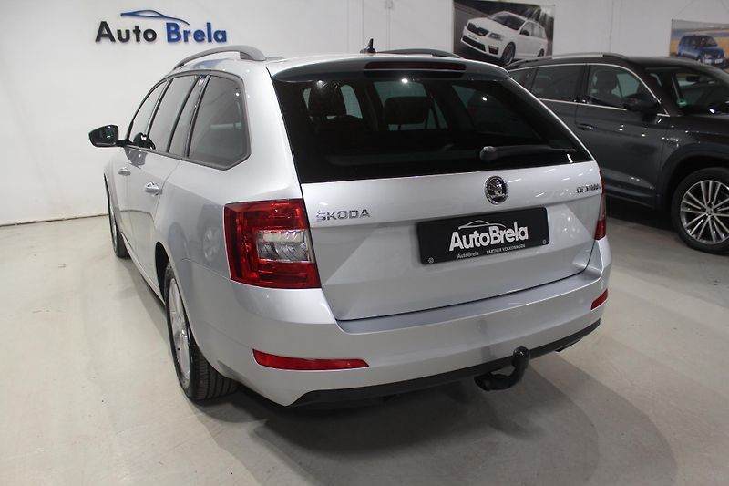 Škoda Octavia (2015) 1.6 TDI Navi Tažné Elegance - fotka 8 z 31