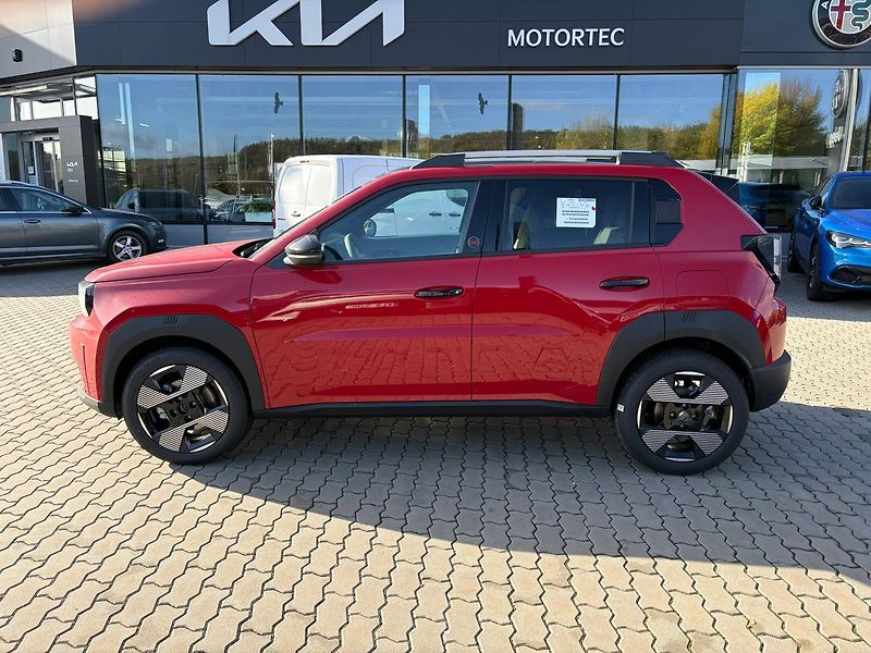 Fiat Grande Panda (2026) La Prima 1.2 Turbo Hybrid 110k - fotka 4 z 25