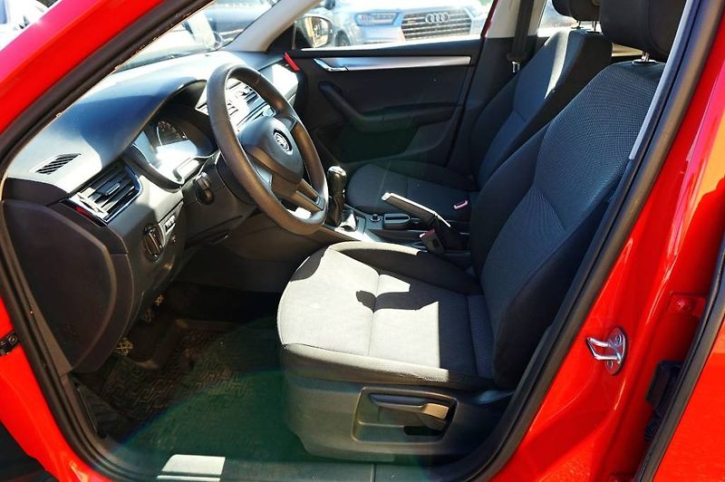 Škoda Octavia (2016) ACTIVE 1,6 TDI 66 kW - fotka 24 z 41