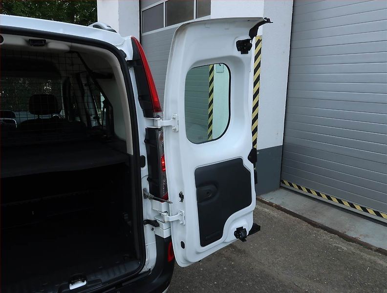 Renault Kangoo (2021) 1.5 dCi, 5Míst, ČR, 1Maj, DPH - fotka 18 z 18