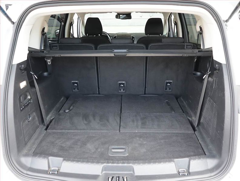 Ford S-MAX (2021) Titanium 2.0 TDCi, Automat - fotka 14 z 25