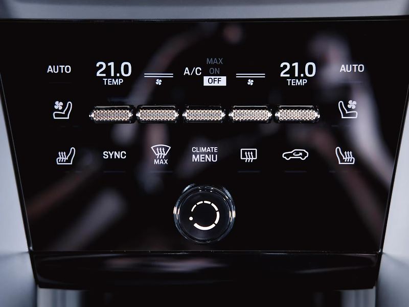 Porsche Macan 4S InnoDrive PASM 360 Venti - fotka 18 z 21