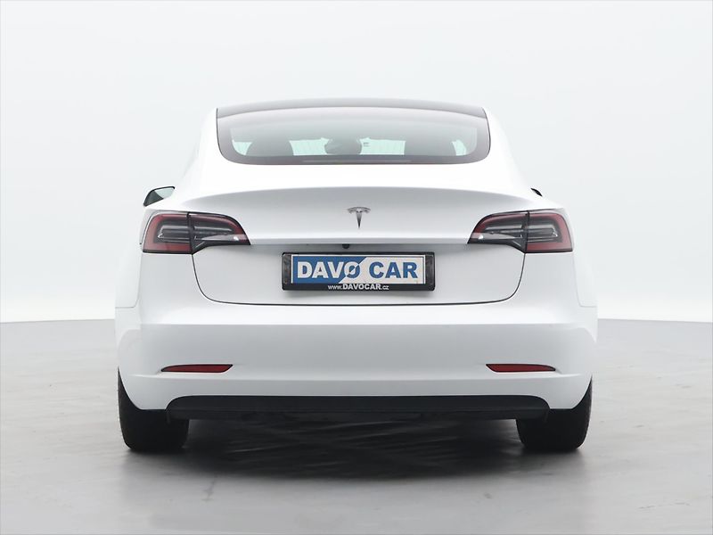 Tesla Model 3 239kW SR+ SOH 86,8% - fotka 6 z 31