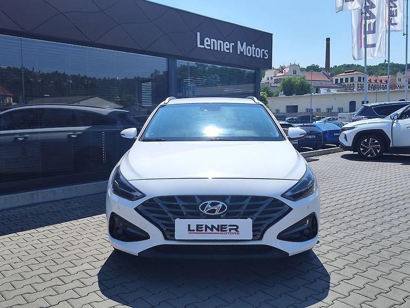 Hyundai i30 1.0 T-GDI/88kW Smart - fotka 2 z 29