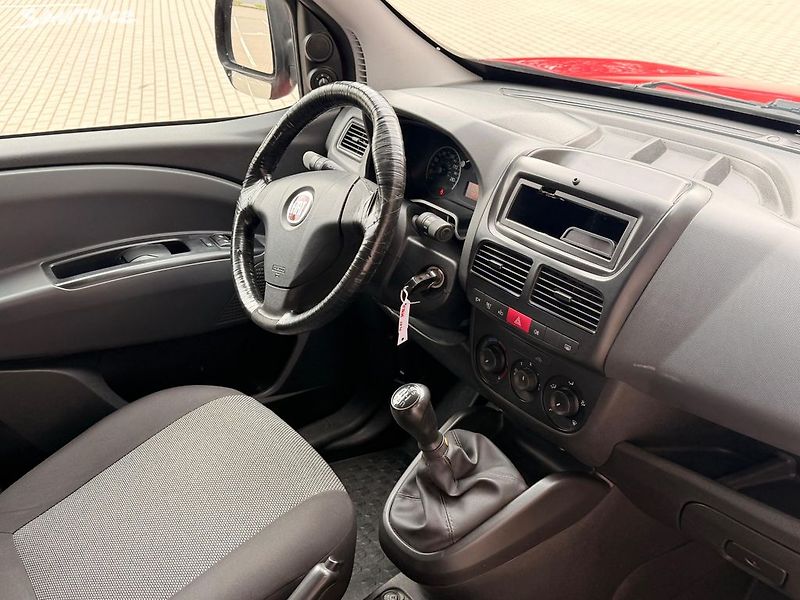 Fiat Dobló (2014) 1.3JTD, 66kw Původ ČR 1. maj. - fotka 10 z 16