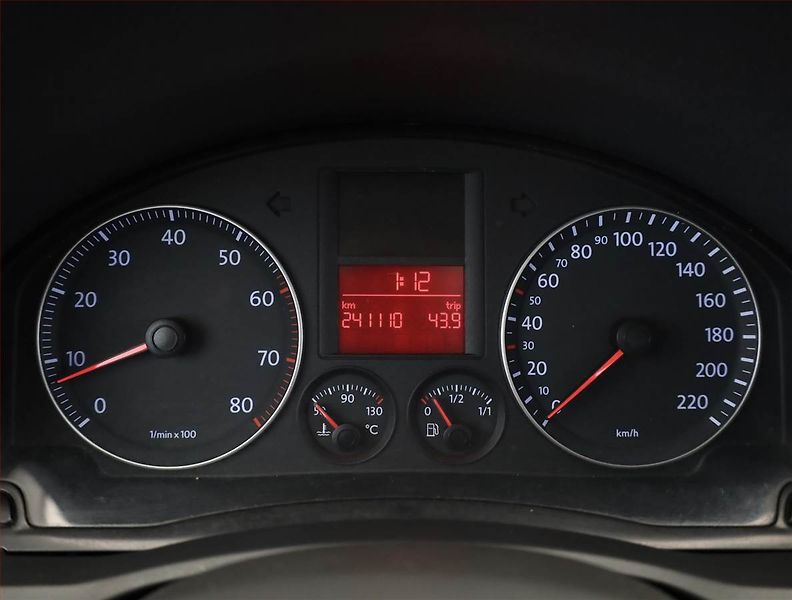 Volkswagen Golf (2003) 1.4 16V, Serv.kniha, nová STK - fotka 8 z 12