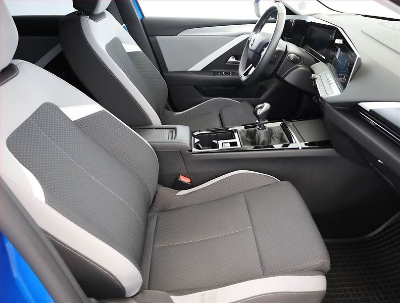 Opel Astra (2023) 1.2 Turbo, Serv.kniha - fotka 7 z 17