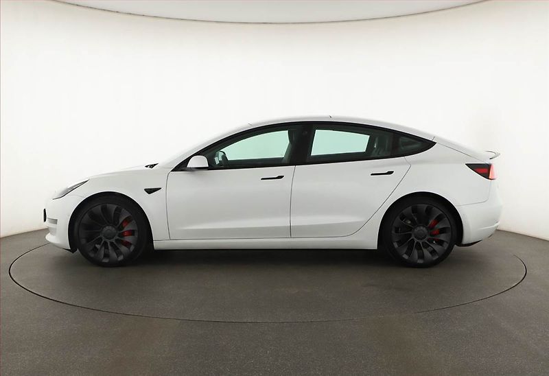Tesla Model 3 (2021) Performance 82kWh, SoH 98% - fotka 3 z 20