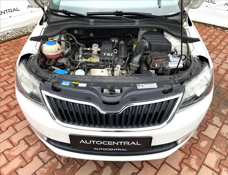 Škoda Fabia 1,0 TSi,1.maj.,ČR,po servisu - fotka 8 z 22