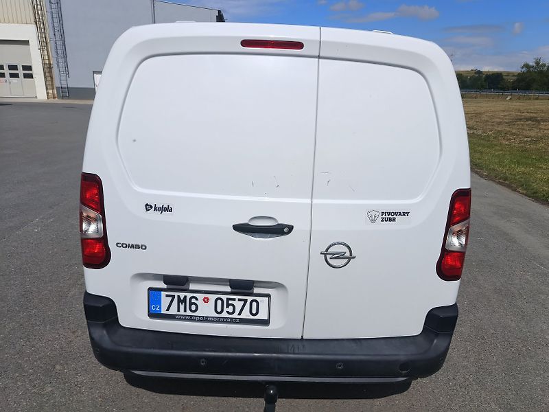 Opel Combo 1.5 CDTi - fotka 5 z 32
