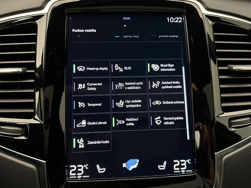 Volvo XC90 B5 AWD R-DESIGN 7 MÍST AUT  - fotka 32 z 47