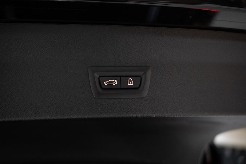 BMW X4 (2023) M40D 4x4 LASER NEZAVISLÉ TAŽNÉ - fotka 15 z 42