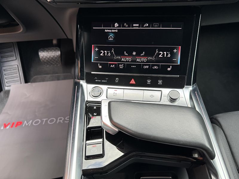 Audi e-tron E-TRON-300KW-SPORTBACK-R21 - fotka 19 z 34