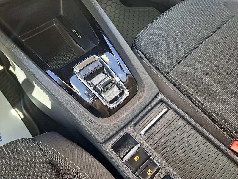 Škoda Octavia (2022) 1.0 TSI MHEV e-TEC, ZÁRUKA - fotka 27 z 34