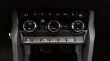 Škoda Karoq 2.0 TDI 110kW DSG 4x4 WEBASTO - náhled 33