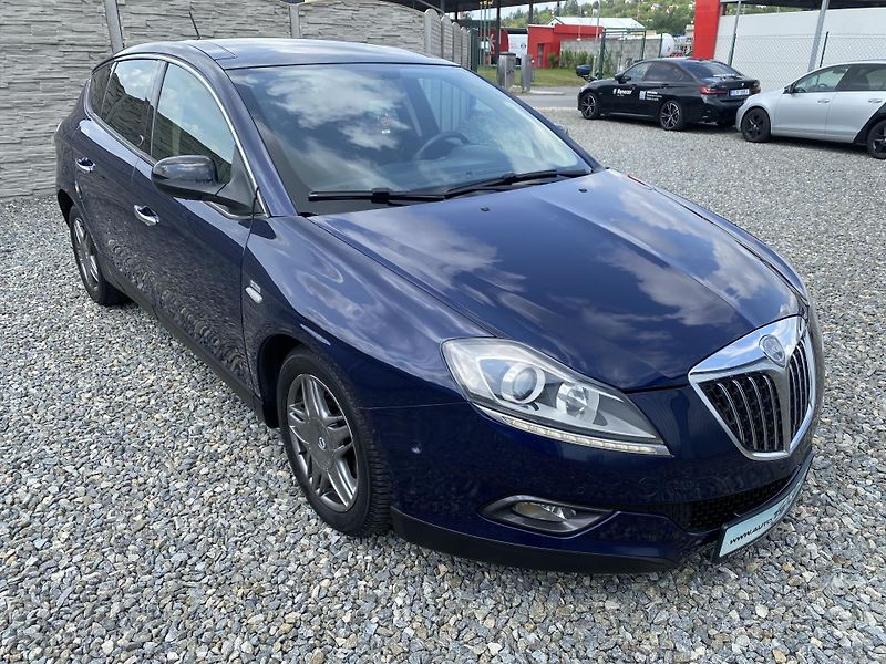 Lancia Delta 2.0JTD 165PS SPORT NAVI SERVIS - fotka 10 z 169