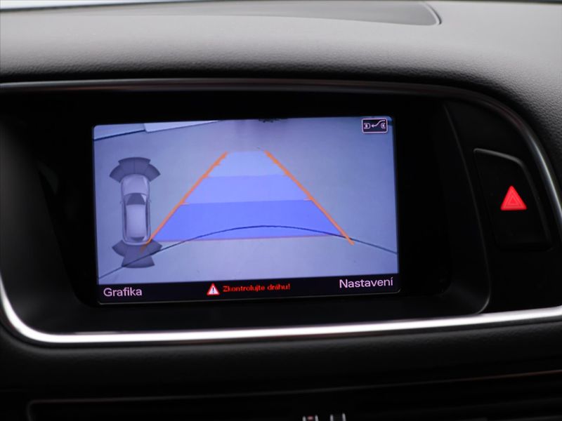 Audi SQ5 3,0 BiTDI quattro Tiptronic - fotka 24 z 35
