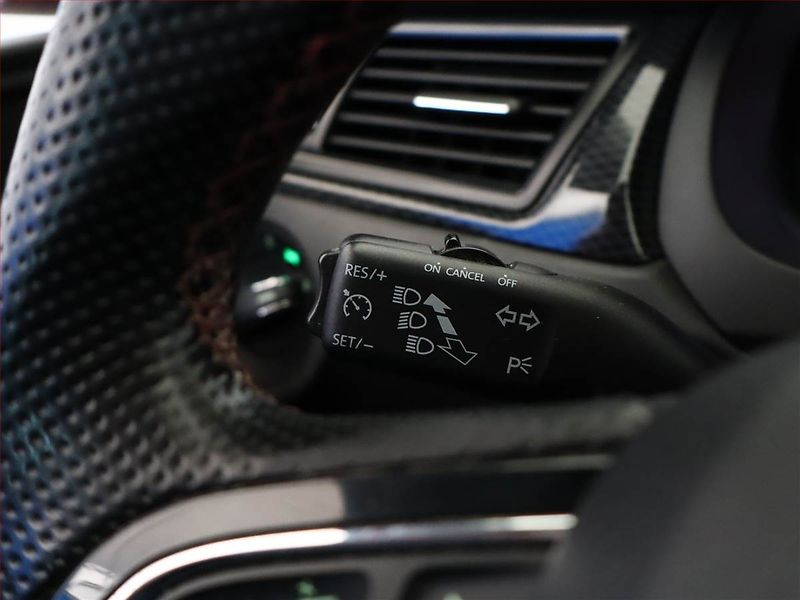 Škoda Rapid (2015) Spaceback 1.2 TSI, Xenony - fotka 14 z 15